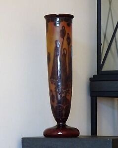 LE VERRE FRANCAIS (Ch. Schneider): Haut vase 38 cm. Période Art Déco. En TBE