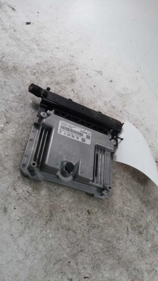 2013 Volkswagen Tiguan Engine Control Module ECM 06J906027FB OEM Used Foto 1 de 4