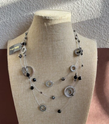 Collar de alambre Cookie Lee tono plata 3 hilos con cristales circulares negros nuevo con etiquetas Foto 1 de 4