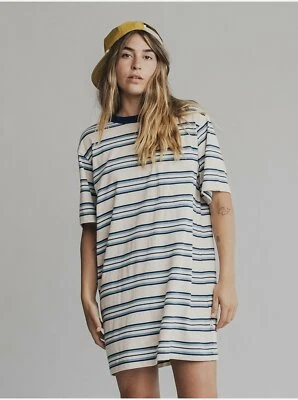 New NWT Women's Quiksilver Short Sleeve T-Shirt Her Dress Striped Size XS  - Image 1 of 4