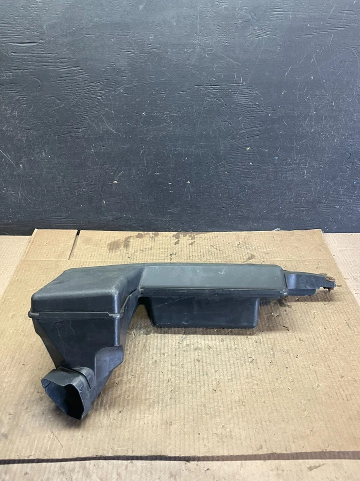 2013 to 2016 Nissan Murano Upper Air Intake Duct J7500 - Image 1 of 4