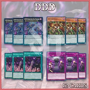 DDD 12 DECK | Deviser King Deus Machinex licenza brevetto caccia alla testa | YuGiOh🔥 - Foto 1 di 2