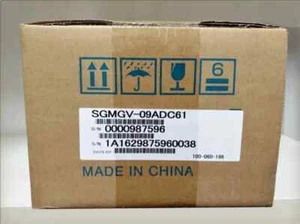 Servomotore Yaskawa SGMGV-09ADC61 nuovo - Foto 1 di 4