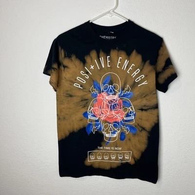 Camiseta Chemistry Masculina Média Preta Tan Tie Dye Energia Positiva Crânios Gráfica Camiseta - Imagem 1 de 3