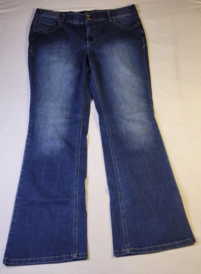 Pantalones de mezclilla Lane Bryant para mujer 22 largos plus azul calce recto corte bota abdomen apretado Foto 1 de 4