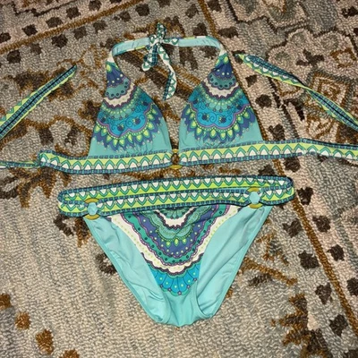 Parte inferior de bikini Victoria's Secret azul cachemir talla mediana acolchada pequeña Foto 1 de 4