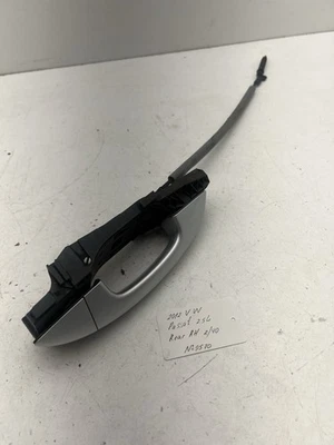 Manija exterior puerta trasera derecha Volkswagen Passat 2012-2018 OEM. Foto 1 de 4