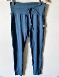 Vuori Daily Legging blau Large 89 $ - Bild 1 von 8