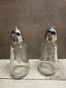 Shaker sale e pepe vintage Princess House Heritage cristallo inciso floreale - Foto 1 di 3