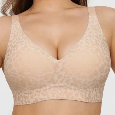 Seamless Wireless Jelly Leopard Contour Minimizer Support Bra Size Medium - Image 1 of 4