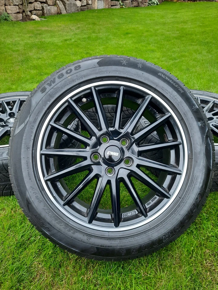 4x Winter Reifen/Räder mit Felgen gebraucht 225/55/R17 Zoll für MINI geeignet  - Bild 1 von 3