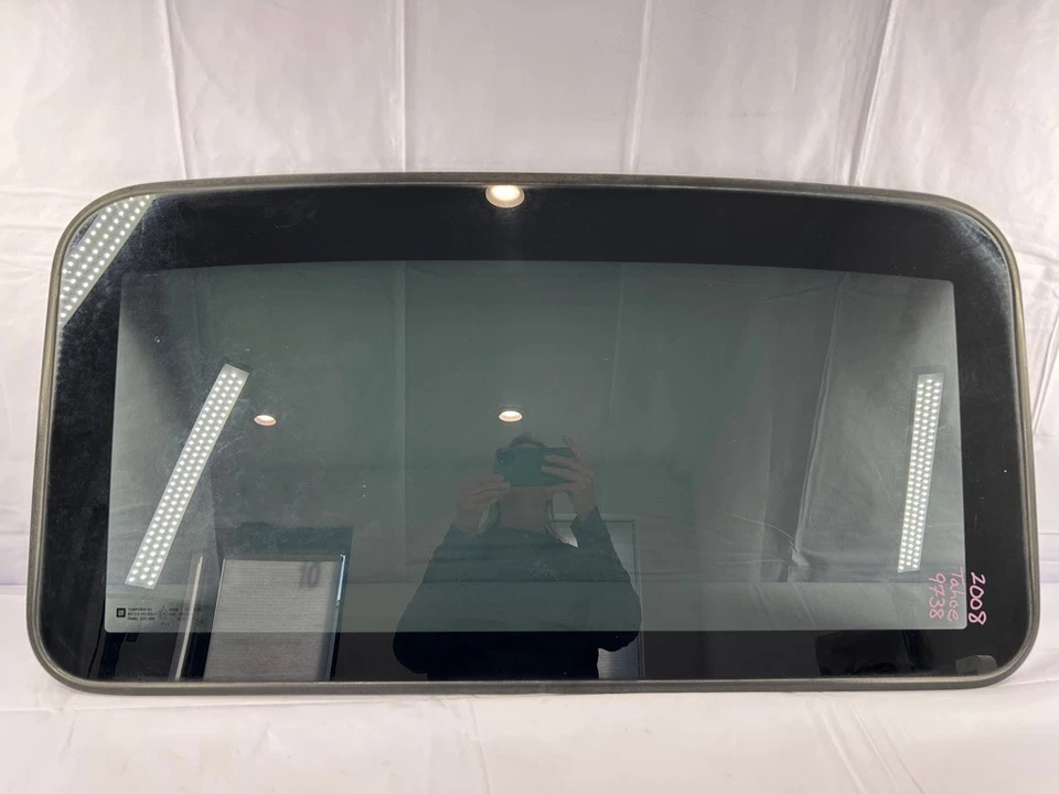 2007-2014 雪佛兰 Suburban Tahoe 天窗玻璃组件 原始设备制造商 — 第 1/4 张图片