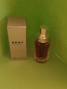 ■DKNY STORIES 5 ml Eau de Parfum mit OVP sehr EDEL - Bild 1 von 2