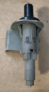 097159-01 Piezo Ignitor Snap In Style - Picture 1 of 5