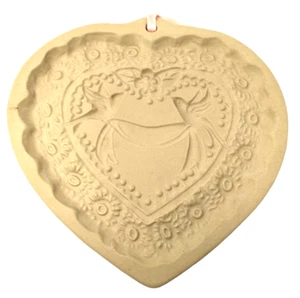 Bolso Marrón Arte Galleta De Colección 1984 Palomas ENCAJE CORAZÓN Pan Corto Molde Retirado Boda - Imagen 1 de 7