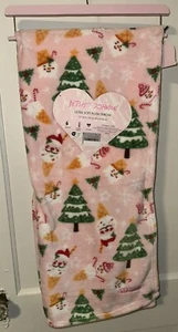 Betsey Johnson Super Soft Christmas Blanket Throw - Pink Santa & Snowman BNWT - Picture 1 of 3