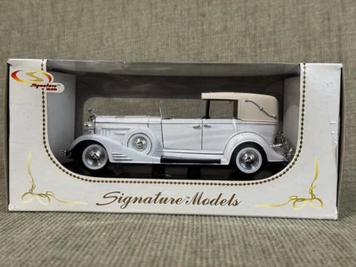 Cadillac Town Car 1933 blanco escala 1:32 fundido a presión coleccionable - modelos exclusivos Foto 1 de 4