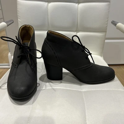 Botines gris alma natural, talla 7,5 Foto 1 de 4