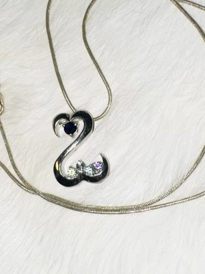 Collar de cadena colgante de corazón abierto de plata de ley de 20" con piedras preciosas Foto 1 de 4