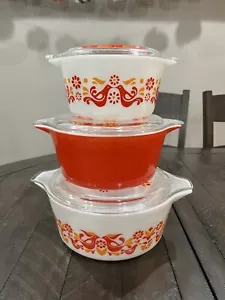 Vintage Pyrex Friendship Casserole Set 3 Dish Bowls with Lids Nesting - Picture 1 of 11