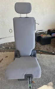 Middle Seat For 2021 -2024 Toyota Sienna 2nd Row Light Gray Cloth - Picture 1 of 21