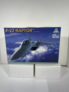 Italeri Lockheed Martin F-22 Raptor 1/72 Scale Plastic Model Kit 1207 NOB - Picture 1 of 10