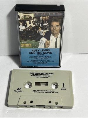 Huey Lewis and the News • Sports • 1983 Cassette Tape • Chrysalis F4 21422 - VGC Foto 1 de 4