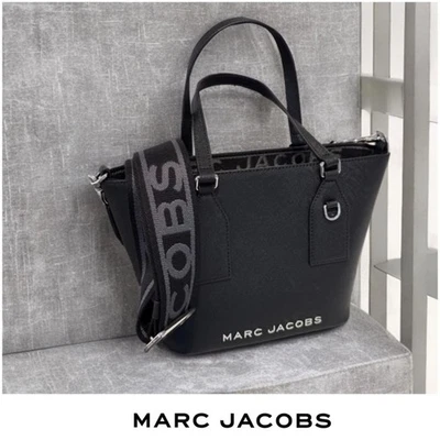 Nuevo con etiquetas Auténtico Bolso Bandolera Pequeño MARC JACOBS Cuero Saffinao Negro Foto 1 de 4