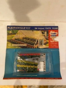 NOS Plasticville Carded HO Scale Green House - Picture 1 of 3