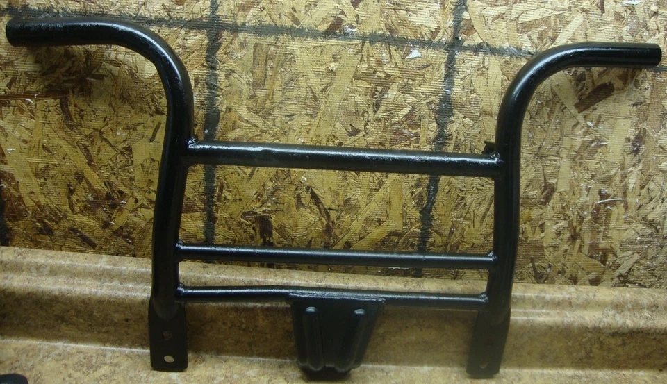 1983 Suzuki LT125 LT 125 Quadrunner Protetor de Escova Frontal Suporte de Para-choque Quad Runner - Imagem 1 de 1