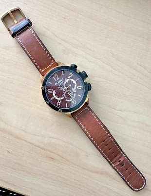 Raro reloj para hombre Dakota de 50 mm dorado y negro de cuarzo inoxidable resistente al agua Foto 1 de 4