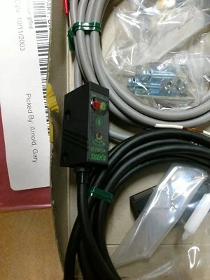 SEEKA GTL5RS PHOTOELECTRIC SENSOR UIC p/n DW-UC-12 - Image 1 of 4