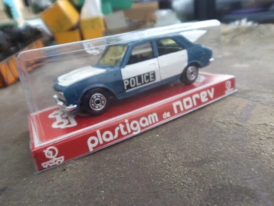 Norev Plastigam Peugeot 504 gendarmerie Modèle rare - Photo 1/4
