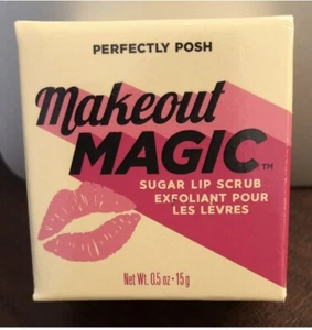 Perfectly Posh Make out Magic Sugar Lip Scrub New - Picture 1 of 1