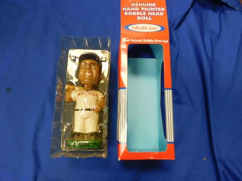 Boston Red Sox Nomar Garciaparra 2001 Bobble Dobbles Bobblehead New in Box Cover