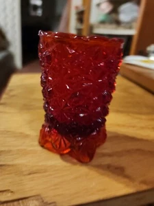 Vintage Daisy and Button Red Pegged Votive Candle Holder Cup - Picture 1 of 8