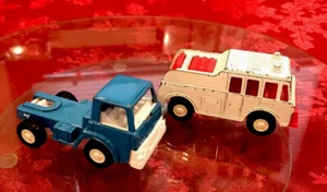 Set Of Two Vintage Tootsie Toy Play Vehicles-Good Condition - Picture 1 of 9
