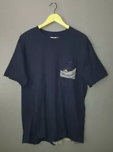Uniqlo Museum of Fine Arts Boston T-Shirt Great Wave Ukiyo-E Hokusai Japan NEW L - Picture 1 of 7