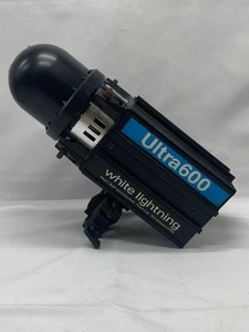 Paul C. Buff White Lightning Ultra 600 Studio Light - Picture 1 of 4