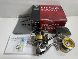 NEU RETOURE Shimano Stradic 5000FL Spinnrolle Angelrolle mit Ersatzspule & mehr - Bild 1 von 21