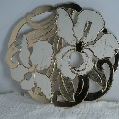 Wm A Rogers Iris Bronce Chapado Color Crema Trivet Foto 1 de 4