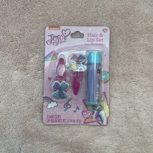 Nickelodeon Jojo Siwa Hair & Lip Set - 2 Hair Clips & 1 Lip Balm - 0.14 oz (4g) - Picture 1 of 2