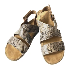 Clarks Artisan Womens 9W Comfort Casual Sandal Snake Skin Print Leather Open Toe - Picture 1 of 11