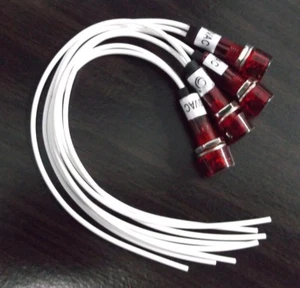 4 luces indicadoras de panel LED rojo impermeable de 120 voltios marca BBT para casas rodantes - Imagen 1 de 3