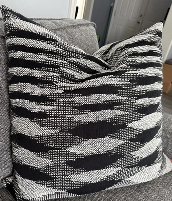 Almohada MISSONI HOME MEZCLA ALGODÓN 24x24" Foto 1 de 4