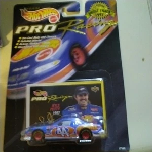 1997 Hot Wheels 1st Edition Short Track Pro Racing Kyle Petty - Picture 1 of 2
