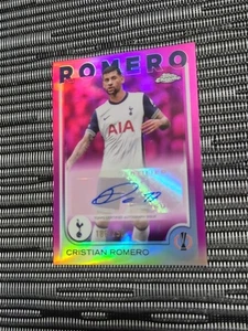2024-25 Topps Chrome Cristian Romero Purple Auto Tottenham Hotspur /250 - Bild 1 von 2