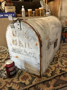 Vintage Jumbo Postmaster General Galvanized Farm Mailbox - Picture 1 of 11