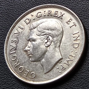 1943 Canada Silver 50-Cent Half Dollar Coin - 80% Silver - Great Condition - Picture 1 of 3