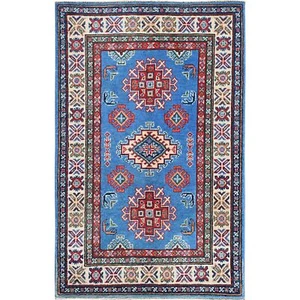 Alfombra de muestra de lana brillante anudada a mano de diseño tribal kazajo azul de 2'9"x4'1" R399 - Imagen 1 de 7